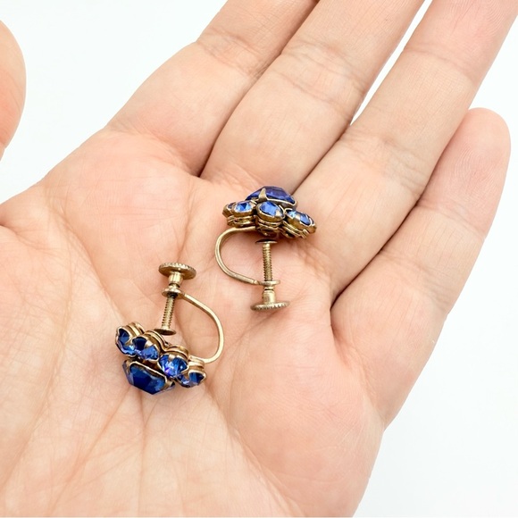 Vintage Blue Sapphire Crystal Stud Earrings - Picture 4 of 5